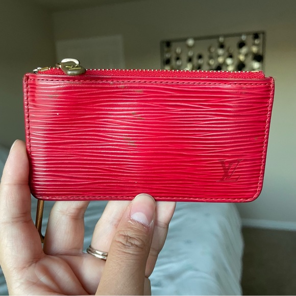 Louis Vuitton Red Epi Key Cles - Picture 3 of 16